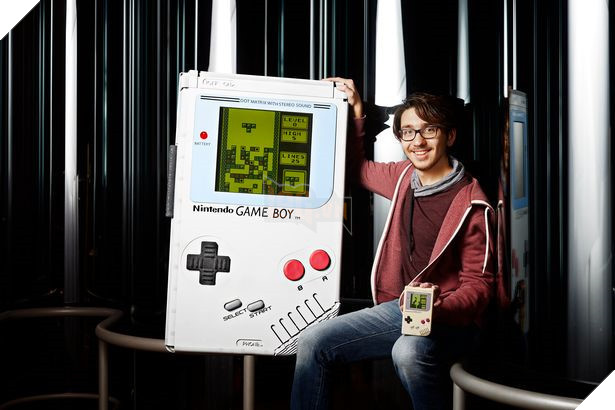 Sách kỷ lục Guinness vừa ghi tên chiếc Game Boy lớn nhất thế giới của chàng sinh viên 21 tuổi