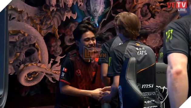 LMHT: Cộng đồng thế giới phát cuồng đề nghị tách Việt Nam ra thành khu vực riêng