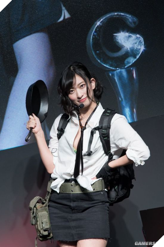 
Một vài hình ảnh khác của cô nàng người mẫu Gravure Yuka Kuramochi khi cosplay PUBG tại Tokyo Game Show 2017
