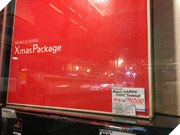 
Phiên bản đặc biệt Christmas Seaman của máy chơi game Dreamcast.
