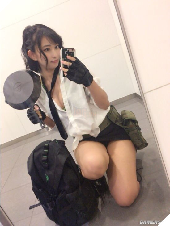 Nữ người mẫu Gravure Nhật Bản cosplay PUBG quá gợi cảm, đến nỗi NPH cũng phải khen ngợi