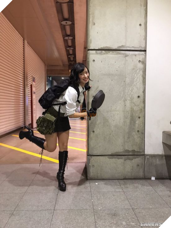Nữ người mẫu Gravure Nhật Bản cosplay PUBG quá gợi cảm, đến nỗi NPH cũng phải khen ngợi