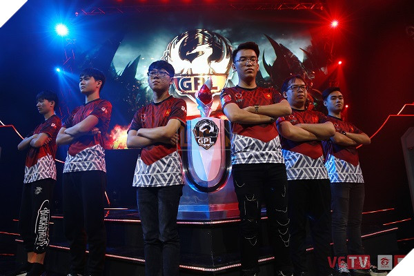 Trước thềm đại chiến YG vs WE: “Mùa giải thần kỳ” của Young Generation