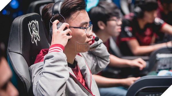 Trước thềm đại chiến YG vs WE: “Mùa giải thần kỳ” của Young Generation 8