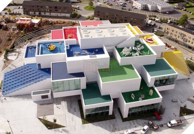 Ghé thăm ngôi nhà bằng LEGO khổng lồ ngoài đời thực