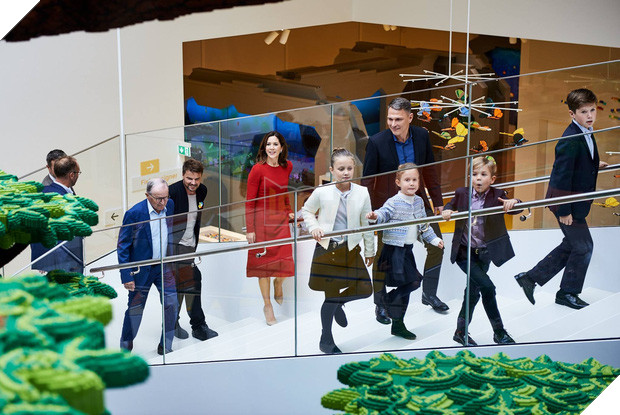 Ghé thăm căn nhà đồ chơi LEGO chóe lọe ngoài đời thực - Ảnh 25.