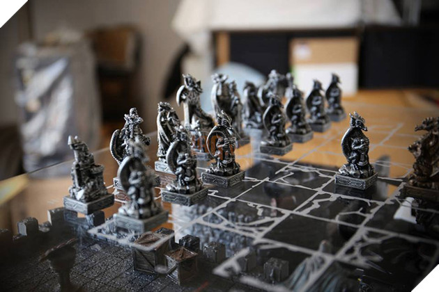 Bộ máy tính bàn cờ ma thuật chất đến từng mili-mét, không thể nào rời mắt nổi!