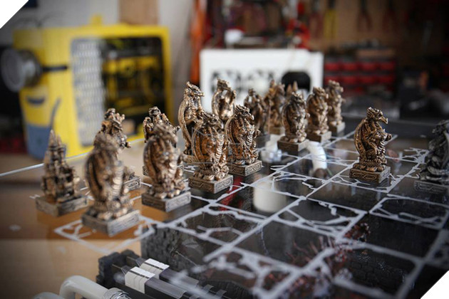 Bộ máy tính bàn cờ ma thuật chất đến từng mili-mét, không thể nào rời mắt nổi!