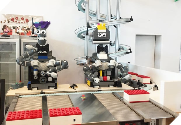 Ghé thăm căn nhà đồ chơi LEGO chóe lọe ngoài đời thực - Ảnh 23.