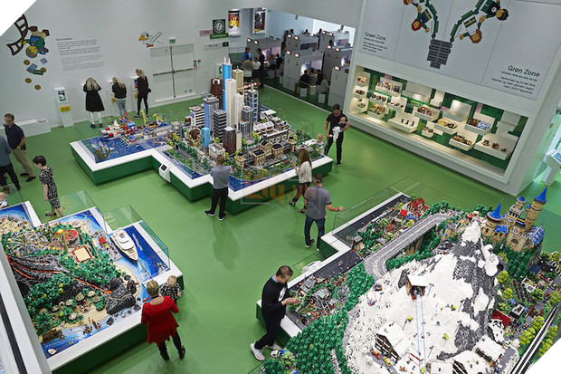 Ghé thăm căn nhà đồ chơi LEGO chóe lọe ngoài đời thực - Ảnh 9.