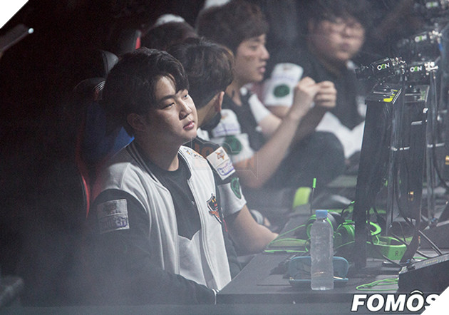 HLV SKT T1 lần đầu tiết lộ lý do tại sao lựa chọn Huni đi CKTG mùa 7 thay vì Untara