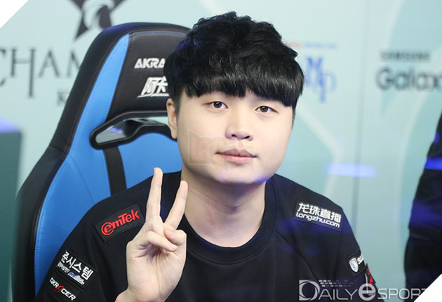 HLV SKT T1 lần đầu tiết lộ lý do tại sao lựa chọn Huni đi CKTG mùa 7 thay vì Untara