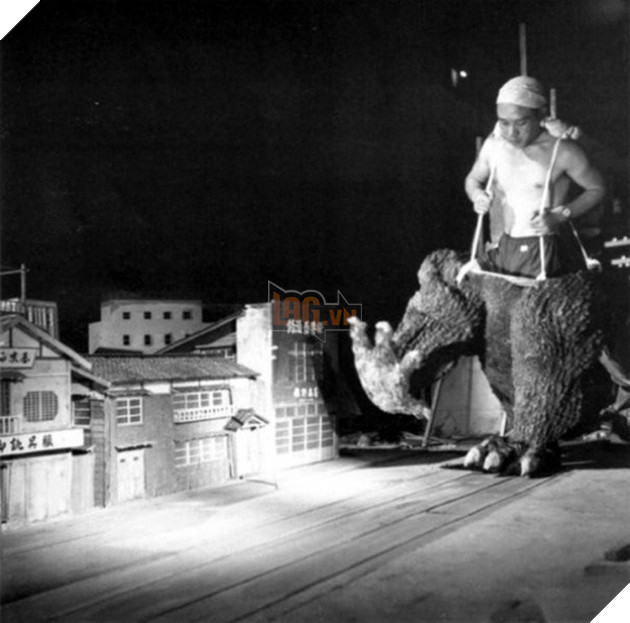 30 bức ảnh hết sức vui nhộn về cảnh hậu trường của các bộ phim nổi tiếng