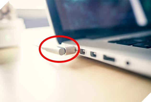 12 việc bạn thường làm khiến laptop bị tàn phá một cách nhanh chóng - Ảnh 8.