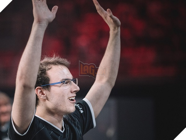 34561773036_0dbfd823d1_z