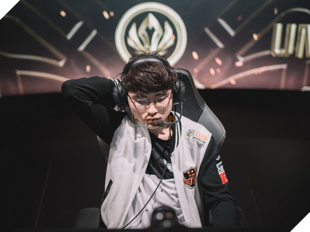 Phỏng vấn cùng Faker: SKT sẽ thi đấu hết mình và giành chiến thắng CKTG thêm một lần nữa 