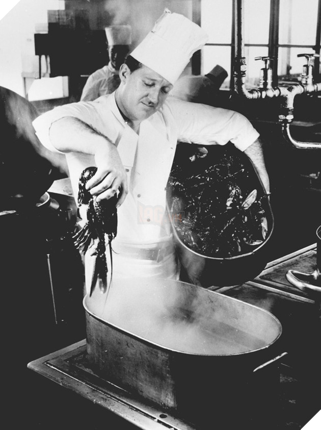 13 bức ảnh cho thấy bữa ăn trên máy bay cách đây 60 năm sang chảnh gấp chục lần ngày nay - Ảnh 5.