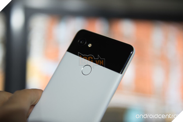 Với Pixel 2, Google đã đưa ra lời thách thức: Ai bảo phải có camera kép mới chụp được ảnh xóa phông? 