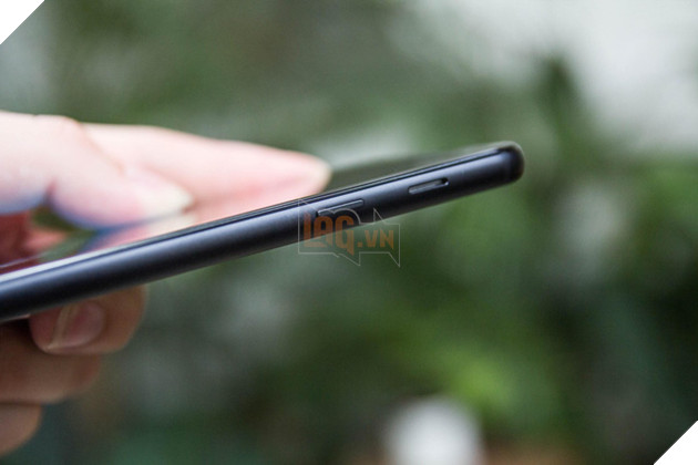 Dòng smartphone tầm trung đã có thêm một đại diện ưu tú - Samsung Galaxy J7+ 6