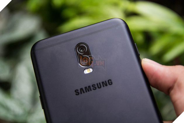 Dòng smartphone tầm trung đã có thêm một đại diện ưu tú - Samsung Galaxy J7+ 10