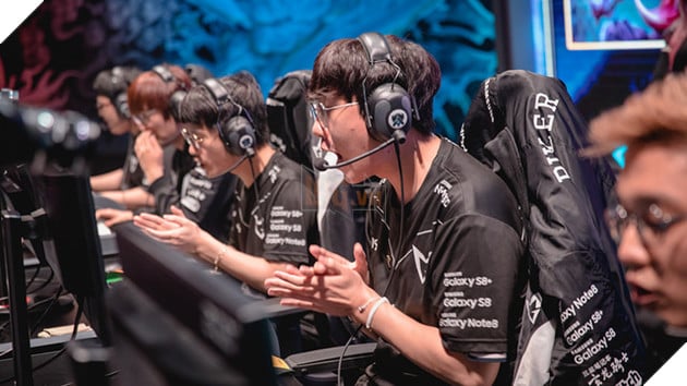  Vòng Bảng CKTG 2017 Ngày 3 Lối đi nào cho EDG trong ngày thi đấu cuối cùng lượt đi bảng A? 6