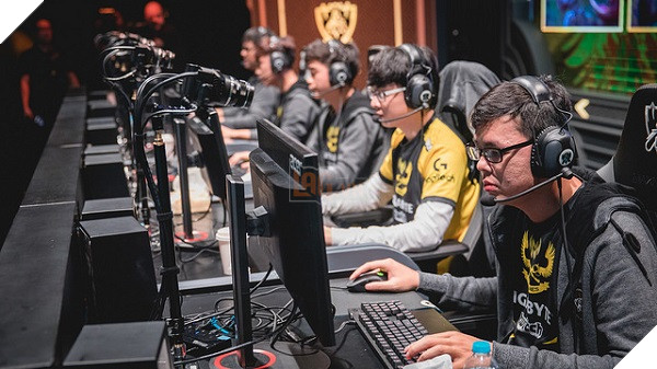 37569829421_1cd6234dab_z