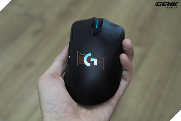 Đánh giá chuột Logitech G703: Lựa chọn không dây hàng đầu cho game thủ FPS 6