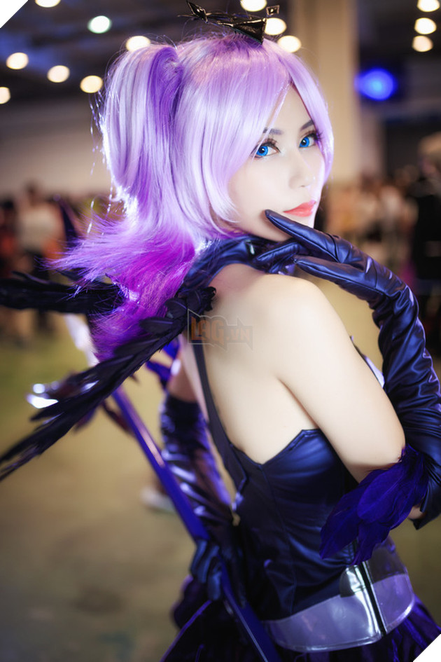 Cosplay Lux Thập Đại Nguyên Tố tuyệt đẹp dành cho fan Liên Minh Huyền Thoại