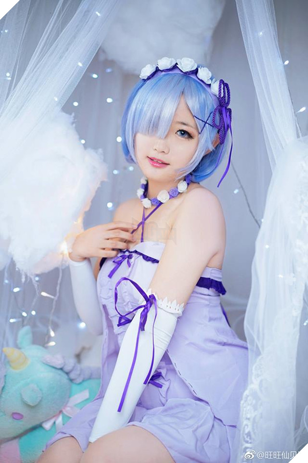 Ngắm cosplay nàng hầu Rem cực dễ thương đốn tin fan Anime