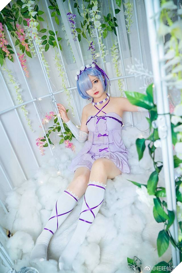 Ngắm cosplay nàng hầu Rem cực dễ thương đốn tin fan Anime
