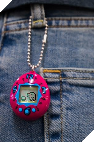 Nuôi gà ảo Tamagotchi đã quay trở lại và lợi hại hơn xưa - Ảnh 2.