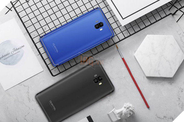 Outkitel ra mắt 2 smartphone pin trâu ngang sạc dự phòng và so sánh với Galaxy S8