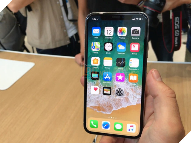 Xuất hiện những tin đồn đầu tiên về iPhone năm sau, hấp dẫn hơn cả iPhone X và iPhone 8 4