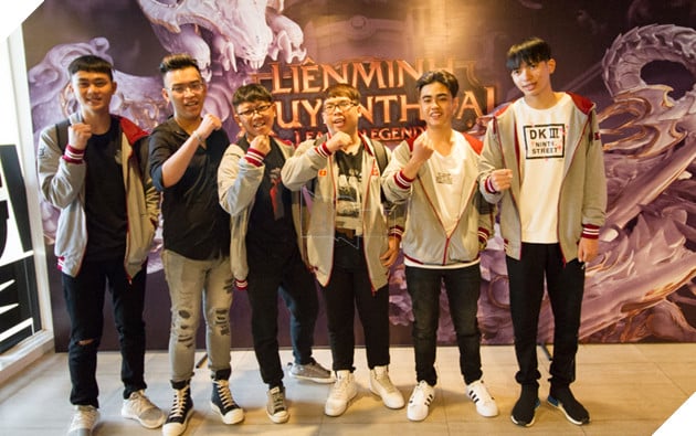 Không khí sôi động và hào hứng tại Viewing Party ở CGV Golden Plaza trước trận đối đầu của GAM vs LZ 8