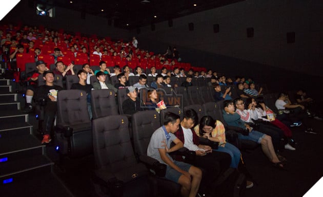 Không khí sôi động và hào hứng tại Viewing Party ở CGV Golden Plaza trước trận đối đầu của GAM vs LZ 9