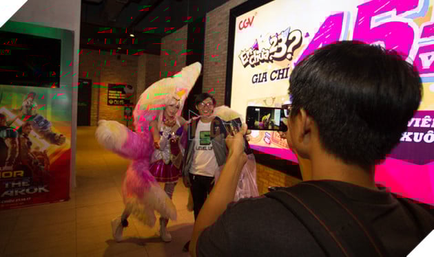 Không khí sôi động và hào hứng tại Viewing Party ở CGV Golden Plaza trước trận đối đầu của GAM vs LZ 7