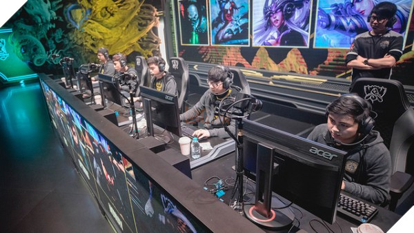  CKTG 2017 Cảm động trước tình cảm của người hâm mộ giành cho GIGABYTE Marines!! 4