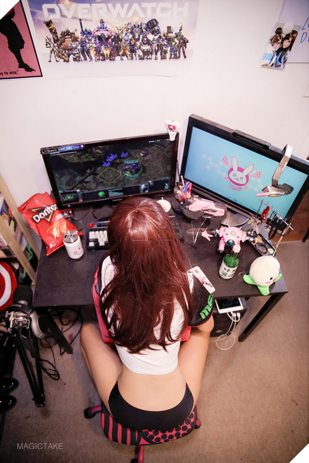 Cosplay D.Va cực gợi cảm trong Overwatch khiến game thủ không khỏi nóng mắt