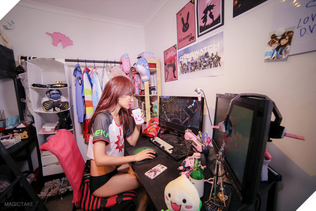 Cosplay D.Va cực gợi cảm trong Overwatch khiến game thủ không khỏi nóng mắt