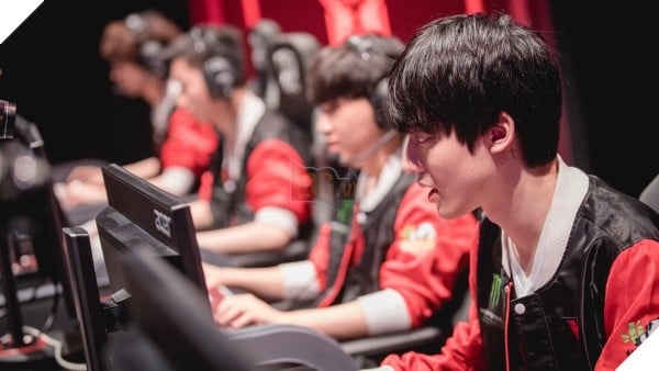  Lượt về vòng bảng CKTG Bảng D Cơ hội chia đều cho WE, MSF và TSM, phép màu nào cho FW? 4