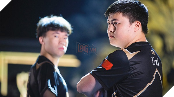 
Uzi đã bắn quá ghê trong trận gặp Samsung.
