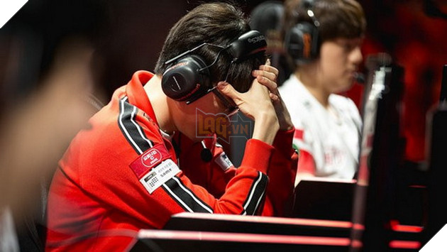 CKTG 2017: SK Telecom T1 thua trận đầu tiên trong giải trước ahq e-Sports Club