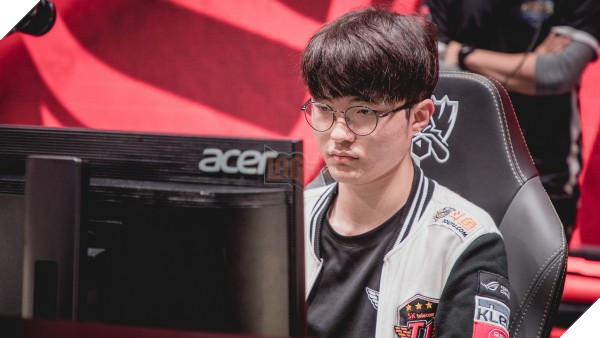 Cư dân mạng Hàn tán thưởng Huni sau màn backdoor thần thánh trước C9! 4