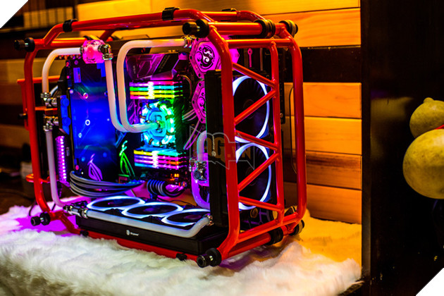 Bộ PC 'máy nổ' cực đẹp này mà để trên bàn chơi game thì quá là chất!