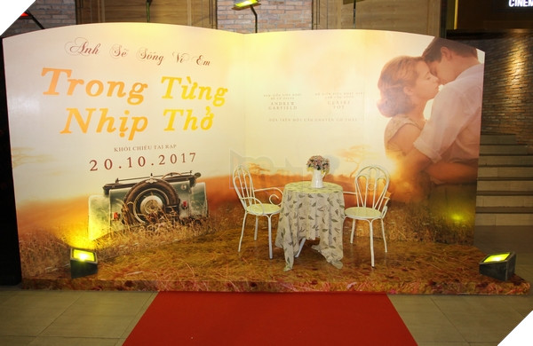 Phông nền nhẹ nhàng, lãng mạn của bộ phim Breathe​