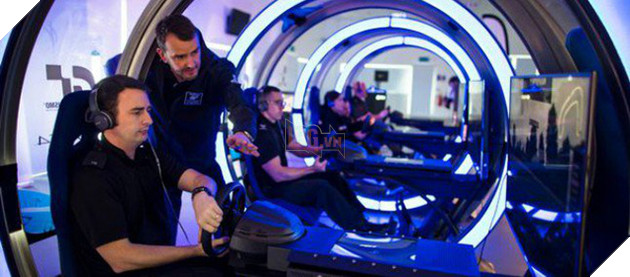 Thay vì học lái xe ngoài đời thật, cảnh sát Anh nay được học lái xe thông qua việc chơi game