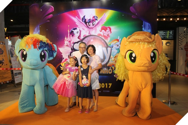 Gia đình đạo diễn Phạm Hoài Nam