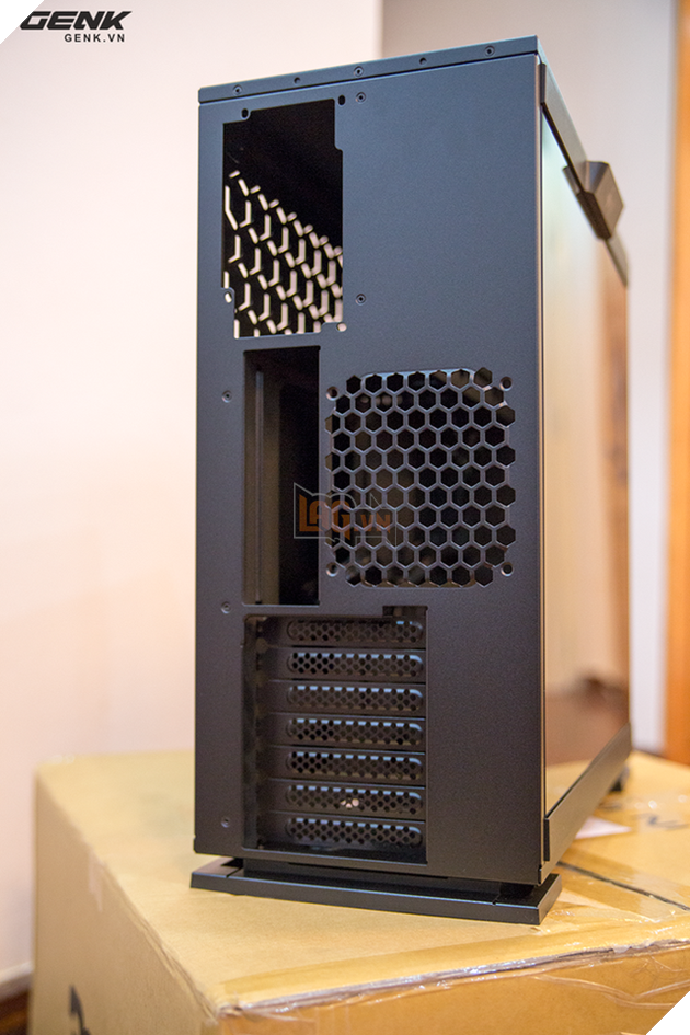 Đánh giá case máy tính In Win 305: Thêm 1 mặt kính cường lực, cứng cáp hơn, thiết kế vẫn giống 303