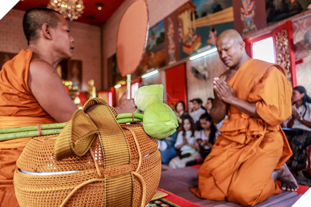 Vì sao Thánh Muay Thái Buakaw bất ngờ xuống tóc đi tu? - Ảnh 5.