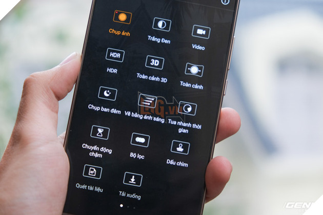 Mở hộp Huawei Mate 10 đầu tiên tại VN: điểm nhấn camera 25
